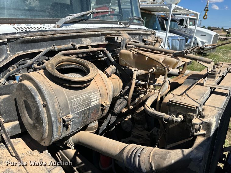 image for item DK6703 1994 Ford LN8000 water truck