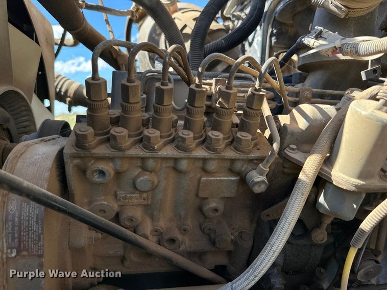 image for item DK6703 1994 Ford LN8000 water truck