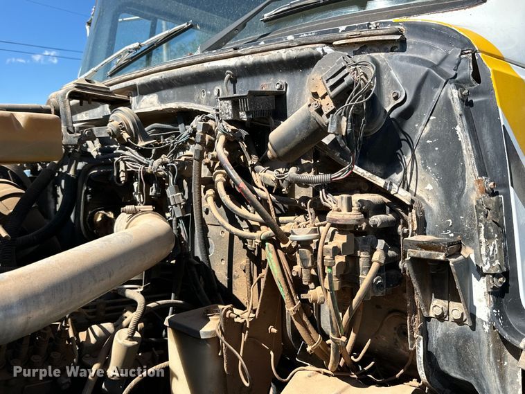 image for item DK6703 1994 Ford LN8000 water truck