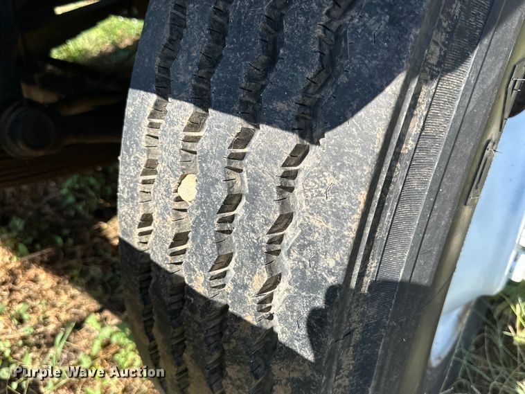 image for item DK6703 1994 Ford LN8000 water truck