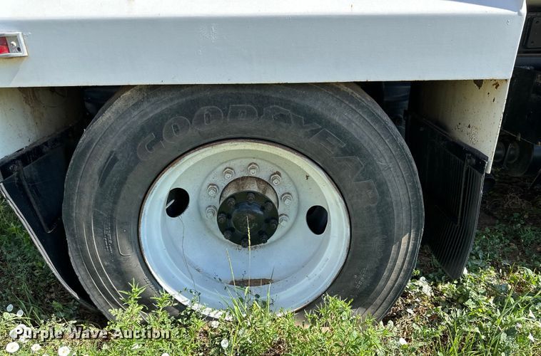 image for item DK6703 1994 Ford LN8000 water truck