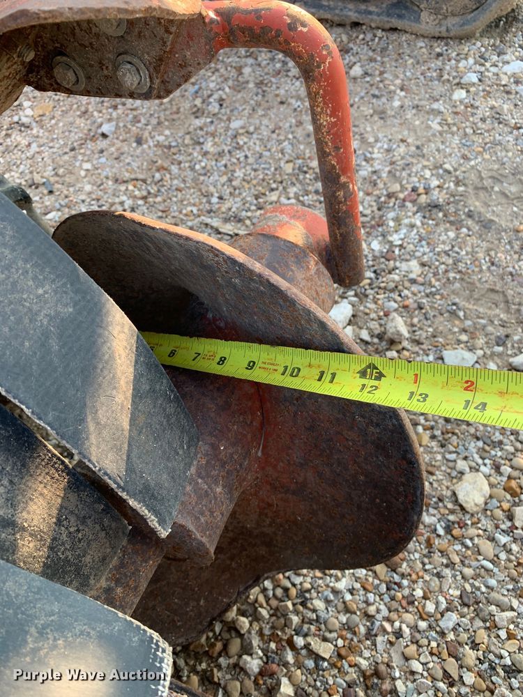 image for item DM1748 2002 Ditch Witch 1230H trencher