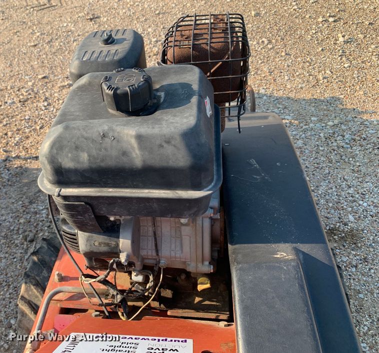 image for item DM1748 2002 Ditch Witch 1230H trencher