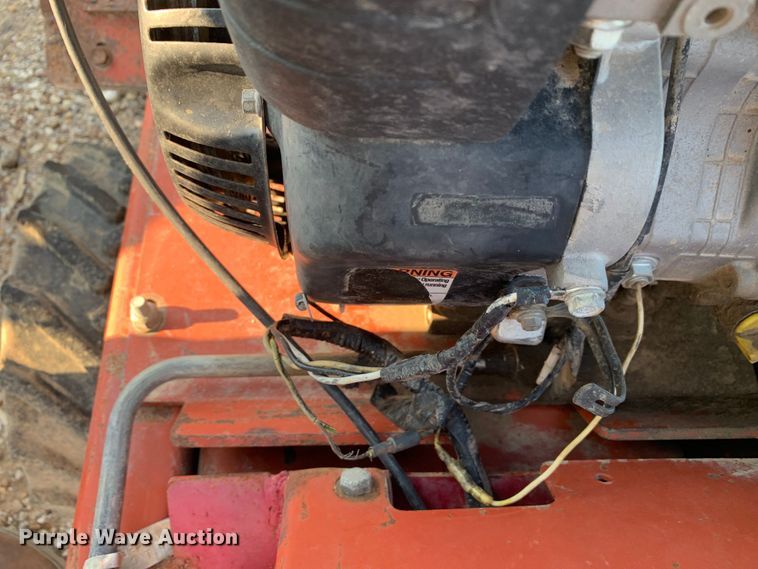 image for item DM1748 2002 Ditch Witch 1230H trencher