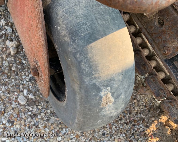 image for item DM1748 2002 Ditch Witch 1230H trencher