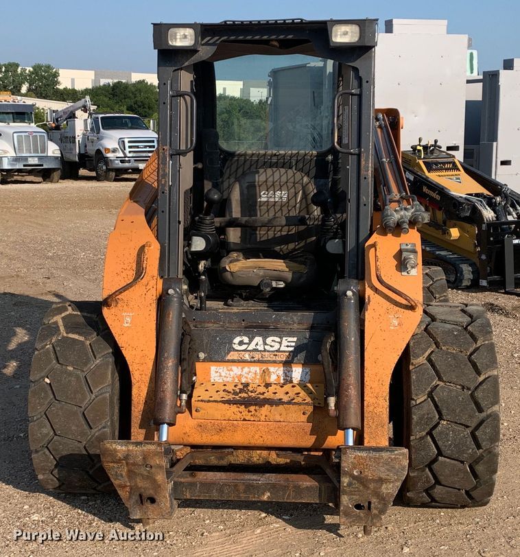 image for item DM1749 2013 Case SR250 skid steer loader