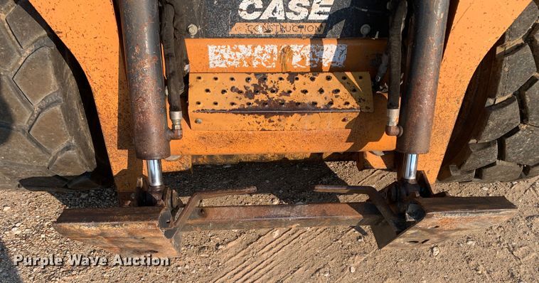 image for item DM1749 2013 Case SR250 skid steer loader