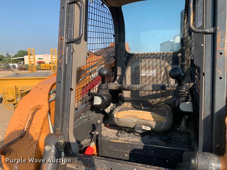 image for item DM1749 2013 Case SR250 skid steer loader