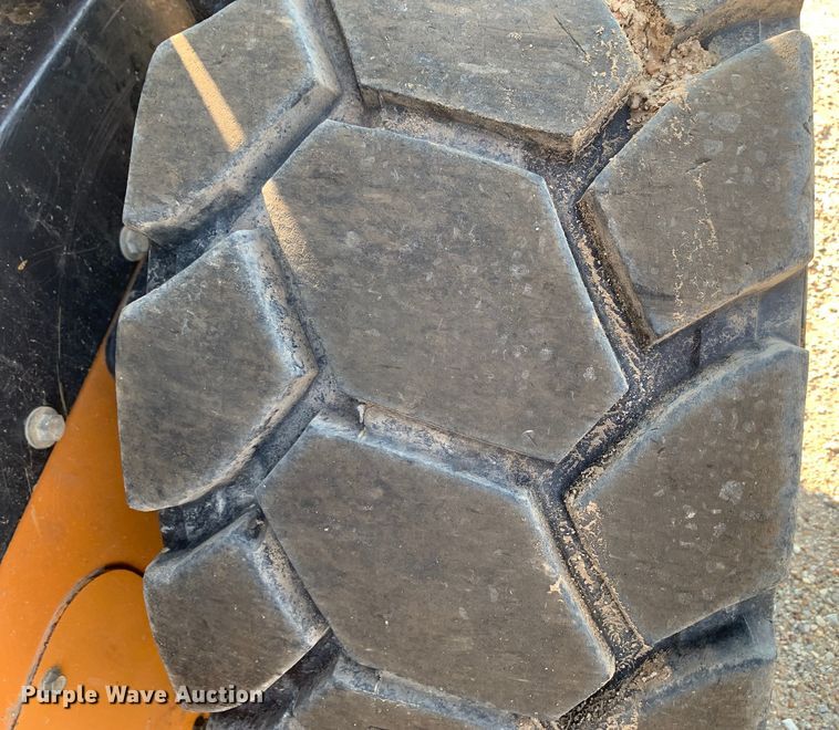 image for item DM1749 2013 Case SR250 skid steer loader