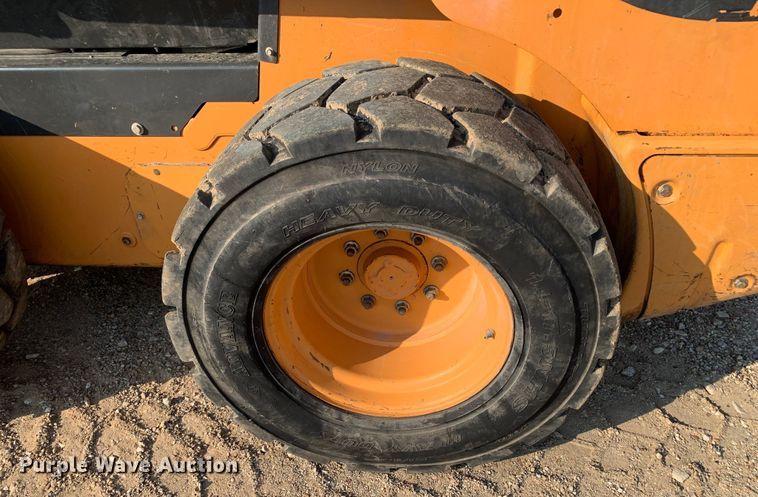 image for item DM1749 2013 Case SR250 skid steer loader