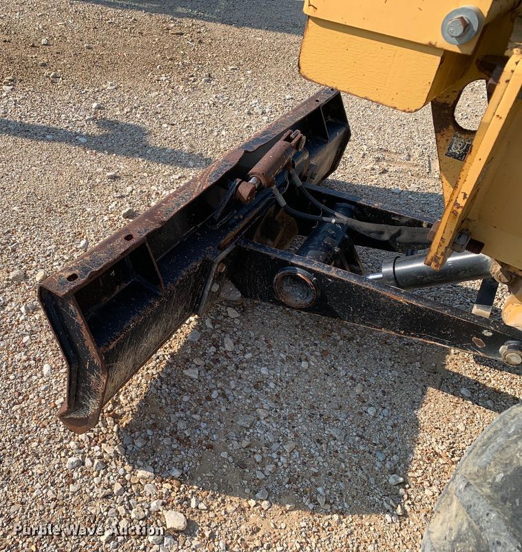 image for item DM1750 2000 Vermeer V5750 rock saw