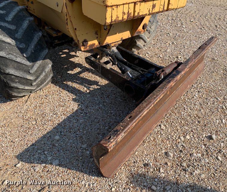 image for item DM1750 2000 Vermeer V5750 rock saw