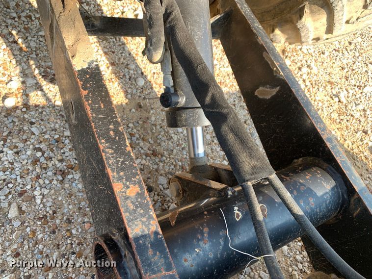 image for item DM1750 2000 Vermeer V5750 rock saw