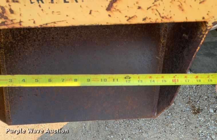 image for item DM1750 2000 Vermeer V5750 rock saw