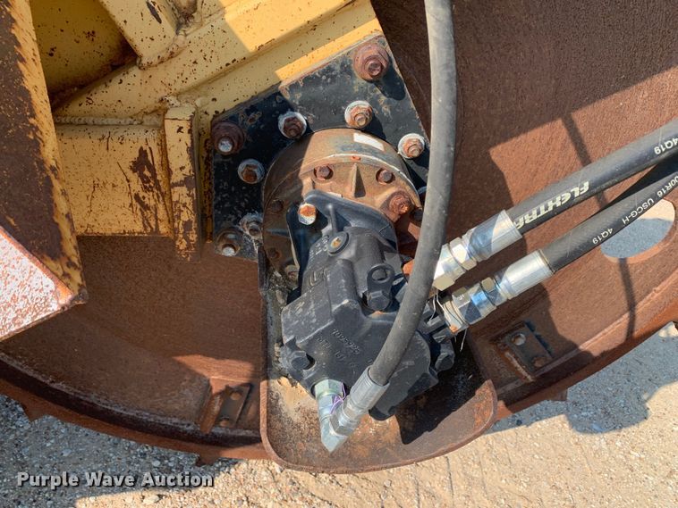 image for item DM1750 2000 Vermeer V5750 rock saw