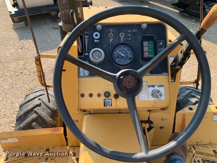 image for item DM1750 2000 Vermeer V5750 rock saw