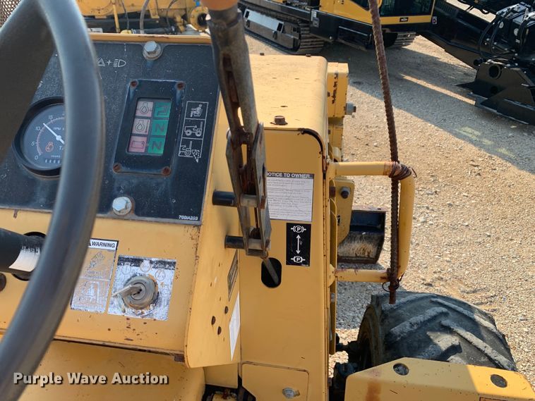 image for item DM1750 2000 Vermeer V5750 rock saw