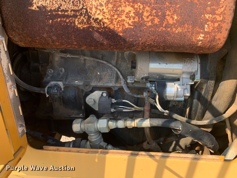 image for item DM1750 2000 Vermeer V5750 rock saw