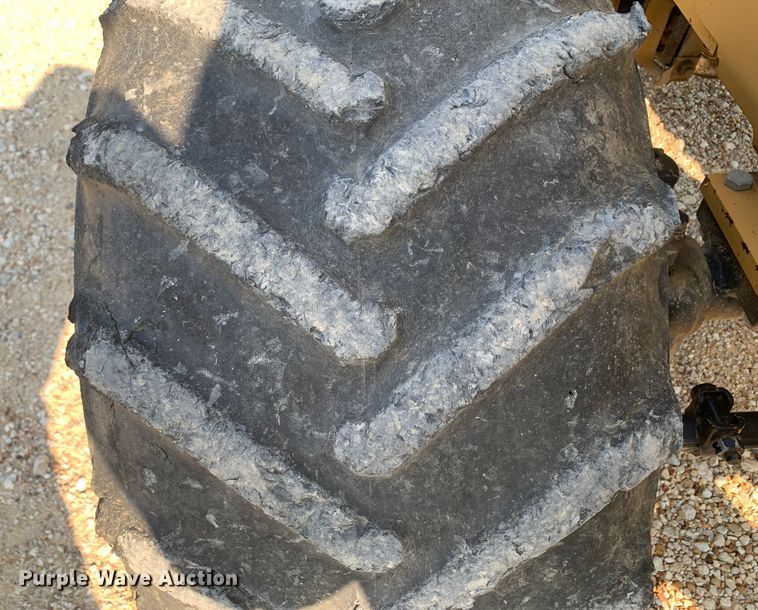 image for item DM1750 2000 Vermeer V5750 rock saw