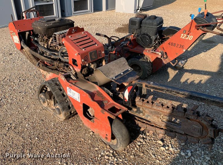 image for item DM1751 2010 Ditch Witch RT12 trencher