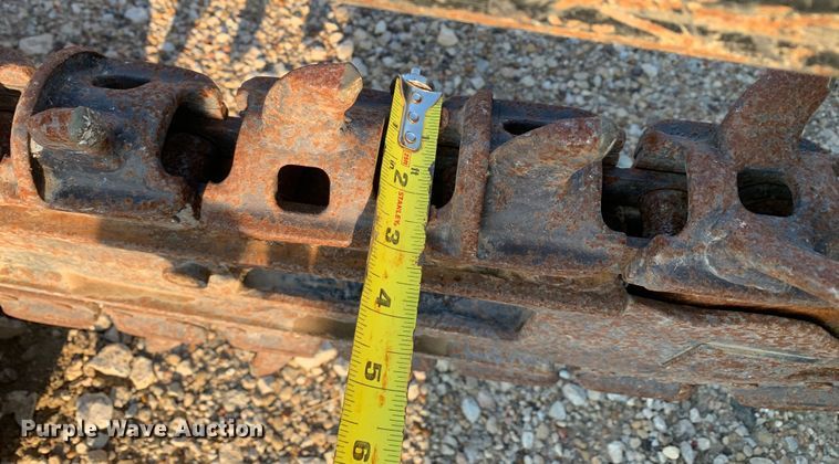 image for item DM1751 2010 Ditch Witch RT12 trencher