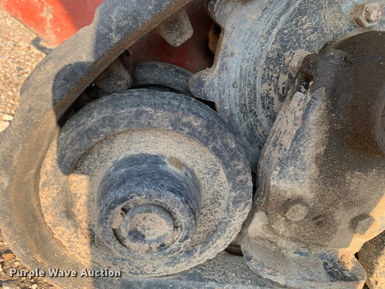 image for item DM1751 2010 Ditch Witch RT12 trencher