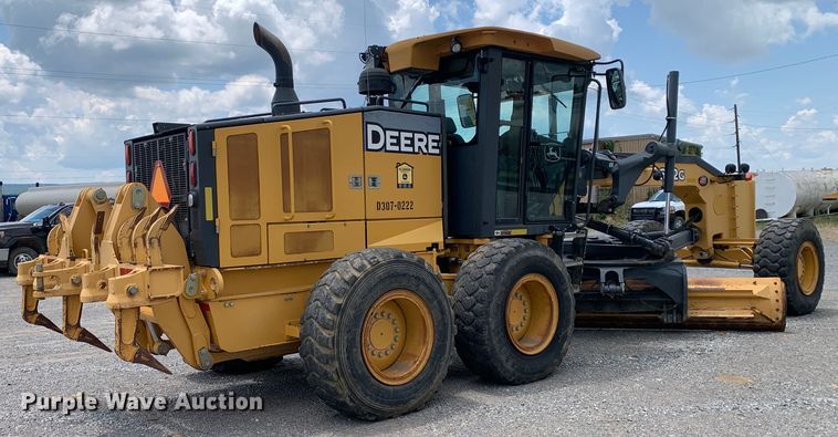 image for item DM7942 2013 John Deere  672G motor grader