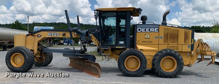 image for item DM7942 2013 John Deere  672G motor grader