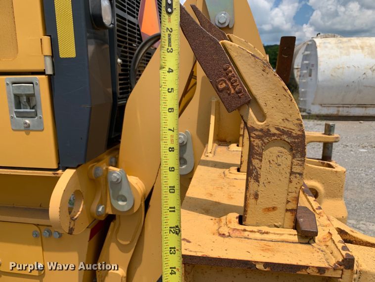 image for item DM7942 2013 John Deere  672G motor grader