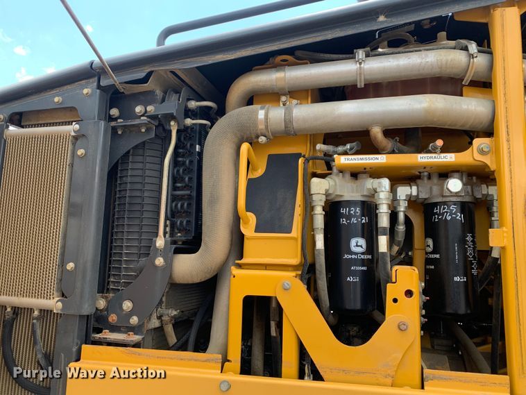 image for item DM7942 2013 John Deere  672G motor grader