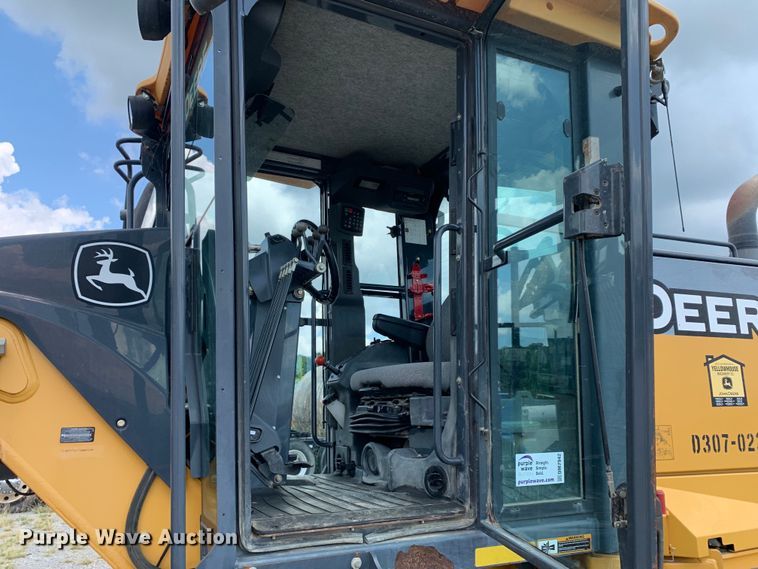 image for item DM7942 2013 John Deere  672G motor grader