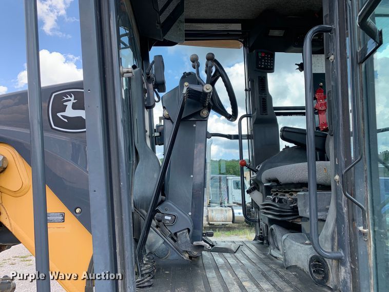 image for item DM7942 2013 John Deere  672G motor grader