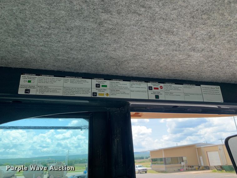 image for item DM7942 2013 John Deere  672G motor grader