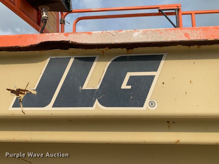 image for item DM7945 2006 JLG M4069 scissor lift