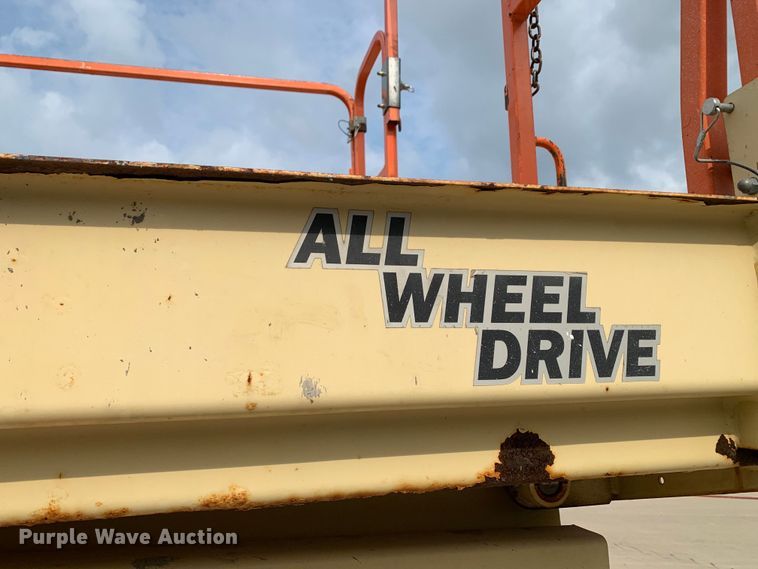 image for item DM7945 2006 JLG M4069 scissor lift