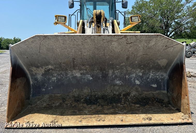 image for item DO6608 2002 Komatsu WA450 wheel loader