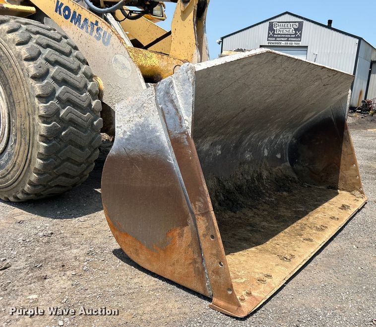 image for item DO6608 2002 Komatsu WA450 wheel loader