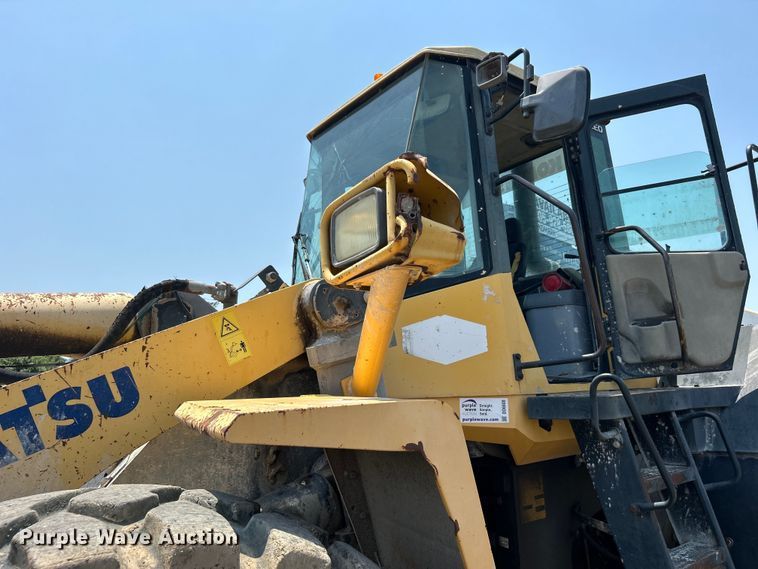 image for item DO6608 2002 Komatsu WA450 wheel loader