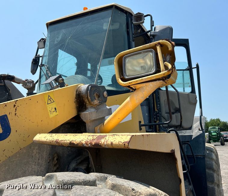 image for item DO6608 2002 Komatsu WA450 wheel loader