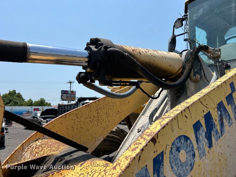 image for item DO6608 2002 Komatsu WA450 wheel loader