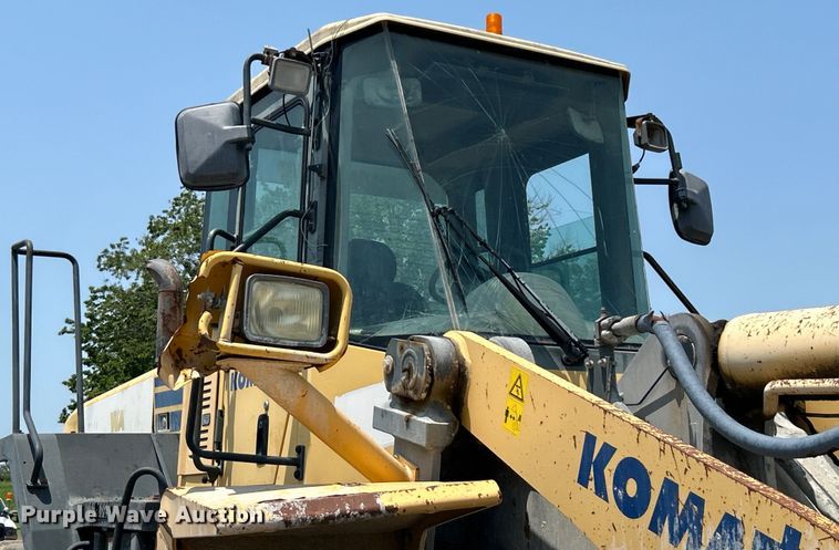 image for item DO6608 2002 Komatsu WA450 wheel loader