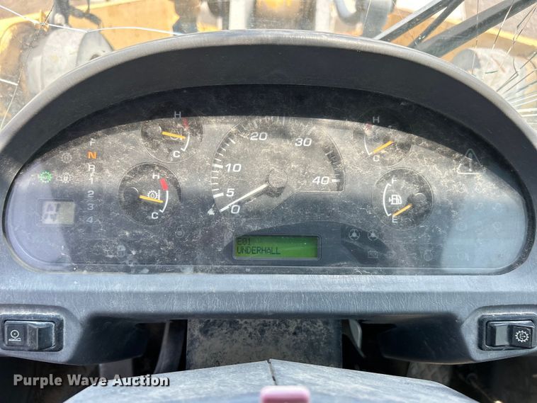 image for item DO6608 2002 Komatsu WA450 wheel loader