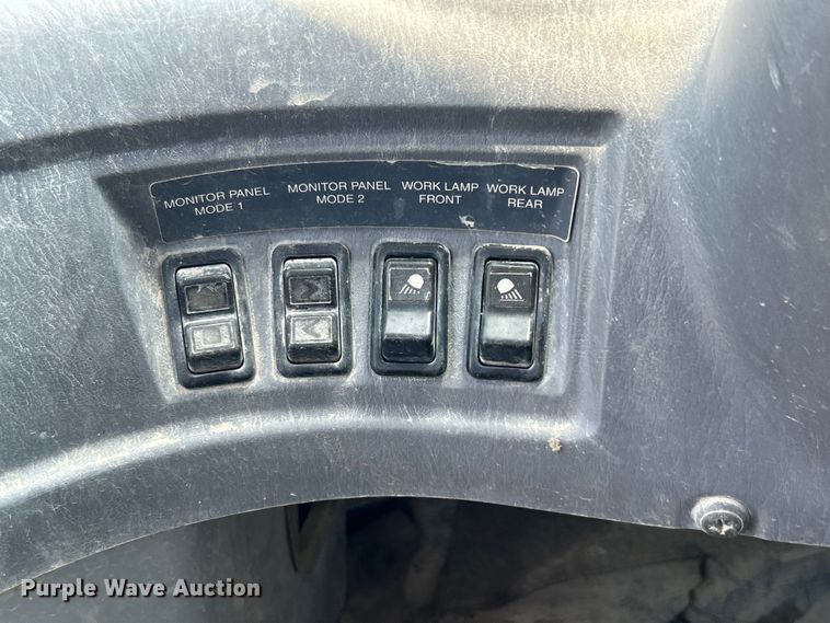 image for item DO6608 2002 Komatsu WA450 wheel loader