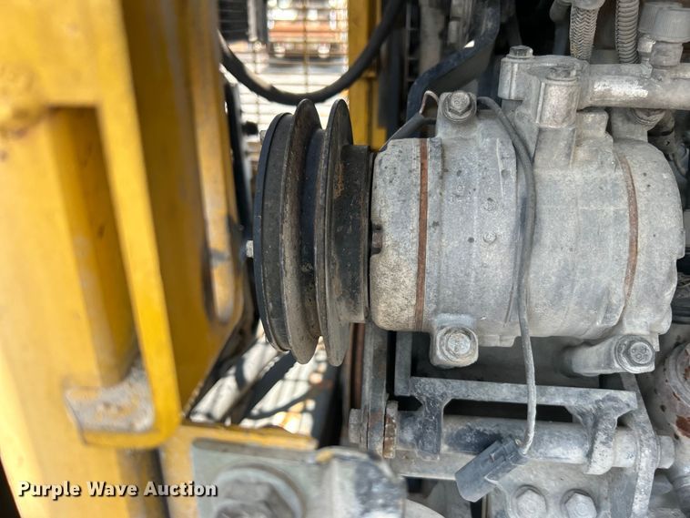image for item DO6608 2002 Komatsu WA450 wheel loader