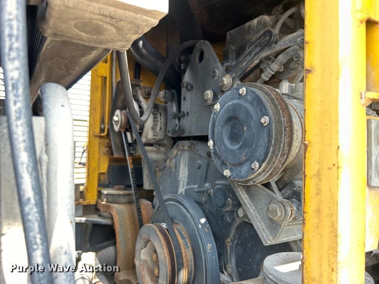 image for item DO6608 2002 Komatsu WA450 wheel loader