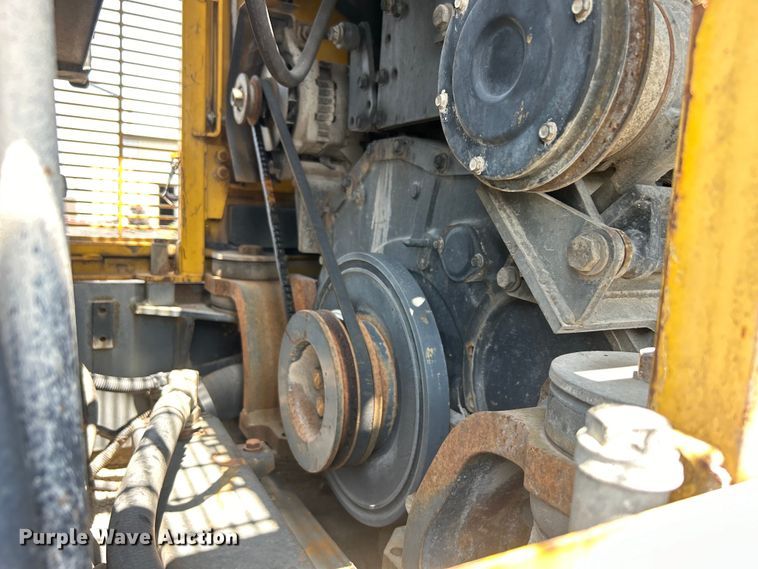 image for item DO6608 2002 Komatsu WA450 wheel loader