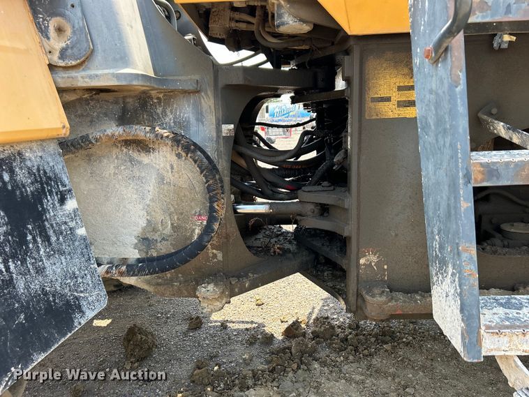 image for item DO6608 2002 Komatsu WA450 wheel loader