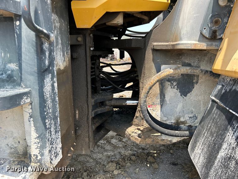 image for item DO6608 2002 Komatsu WA450 wheel loader