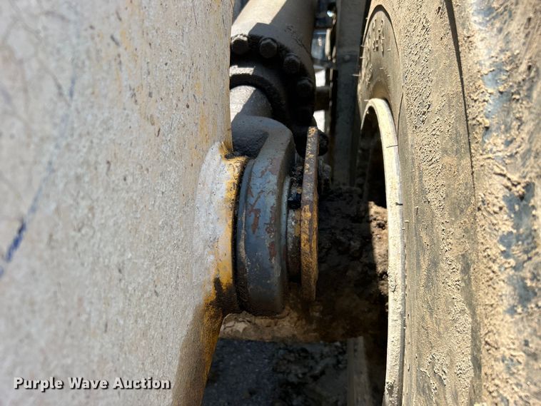 image for item DO6608 2002 Komatsu WA450 wheel loader