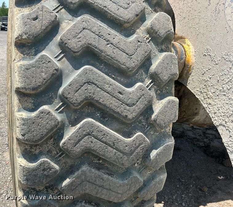 image for item DO6608 2002 Komatsu WA450 wheel loader